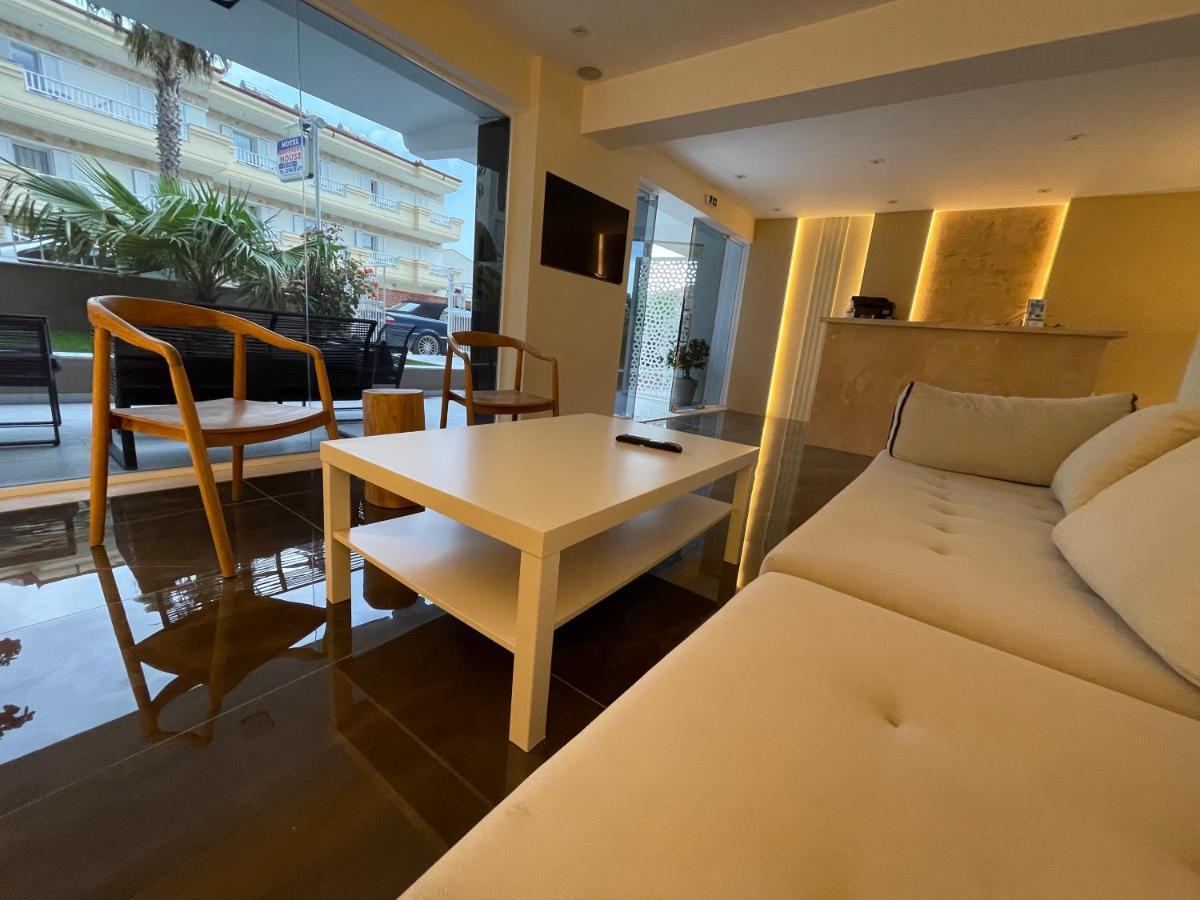 Brother'S House Aparthotel Kallithea  Ngoại thất bức ảnh