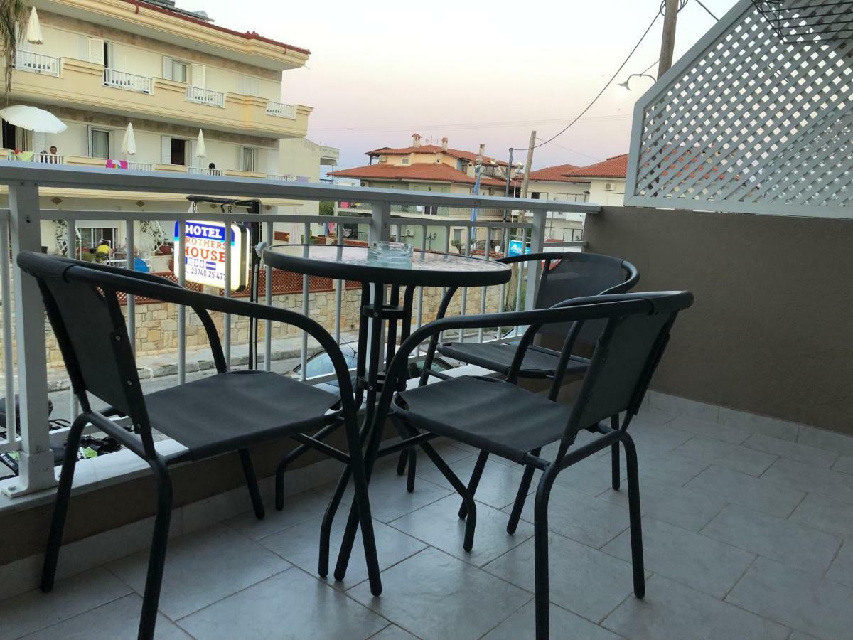 Brother'S House Aparthotel Kallithea  Ngoại thất bức ảnh